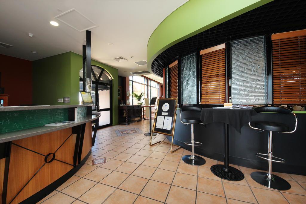 Comfort Inn 4*